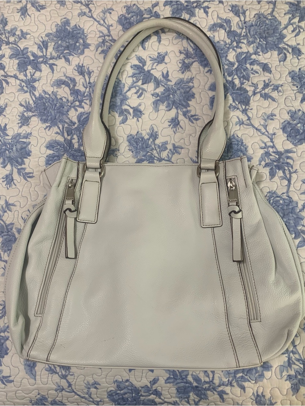 Tignanello Soft Leather Shoulder Bag in Light Gray